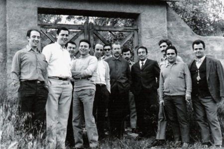 José Pérez del Río junt amb els seus alumnes a casa de Vilamajor