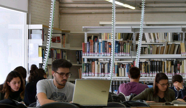 Biblioteca de l'Escola Tècnica Superior d'Arquitectura del Vallès
